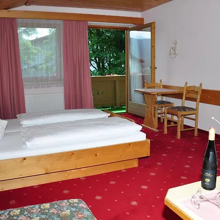 Zum Hirschen Hotell Leutasch