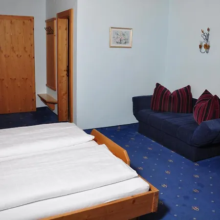 Zum Hirschen Hotell Leutasch