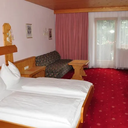 Zum Hirschen Hotell 3*